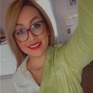 Meet your Posher, Alejandra